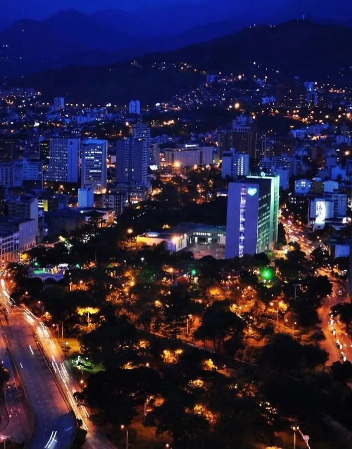 Apartamento En El Barrio Estadio Laureles Medellin Apartment